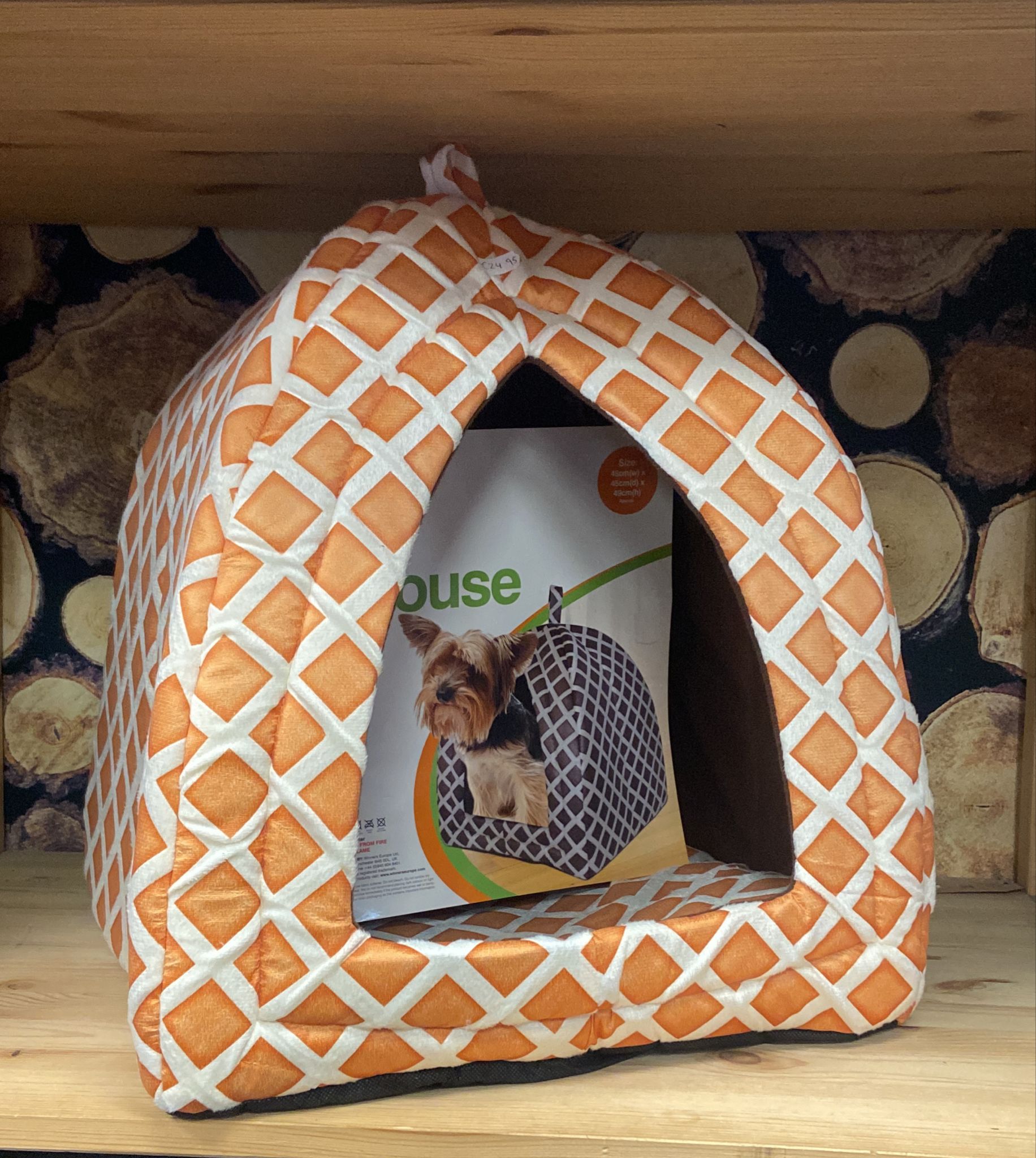 Pet Living Hooded Pet igloo House, Cat and small Dog Bed